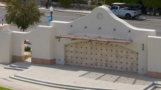 Historic City Hall & Veterans Memorial Park