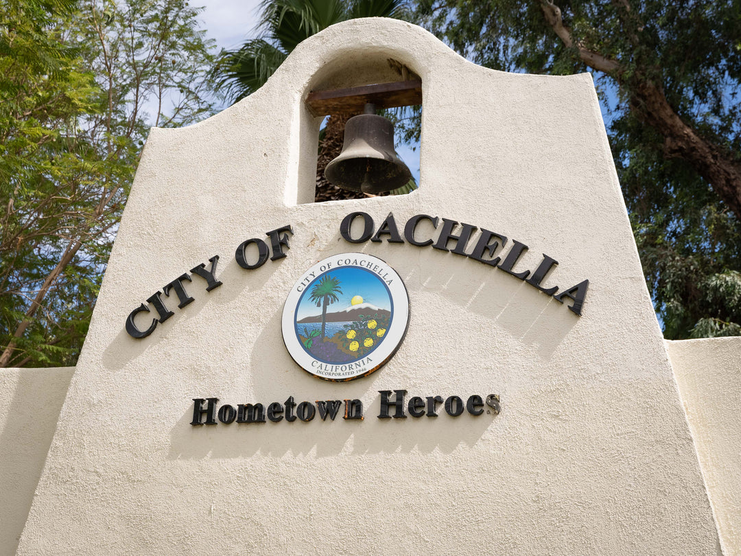 Historic City Hall & Veterans Memorial Park